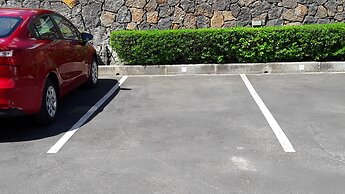 Villasun Seafront Apartment at Cap Ouest