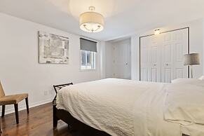 The Rock apartment - mtlFlats