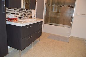 The Rock apartment - mtlFlats