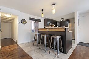 The Rock apartment - mtlFlats