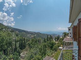 To Stefani tis Makrinas