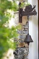 To Stefani tis Makrinas