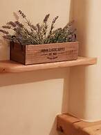 To Stefani tis Makrinas