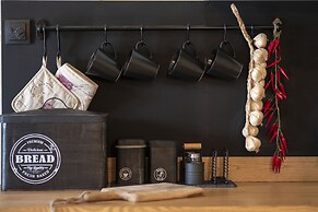 To Stefani tis Makrinas