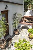 To Stefani tis Makrinas