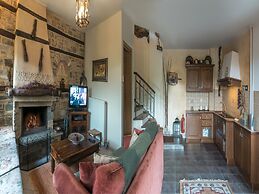 To Stefani tis Makrinas