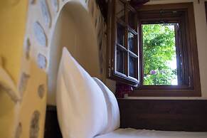 To Stefani tis Makrinas