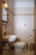 To Stefani tis Makrinas