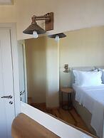 To Stefani tis Makrinas