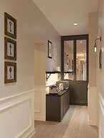 Lotman Boutique Hotel