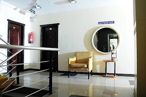 Holly Wood Hotel