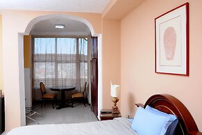 Holly Wood Hotel