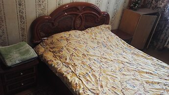 Apartments on Tolstogo 1