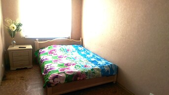 Apartments on Tolstogo 1