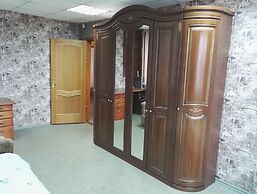 Apartments on Tolstogo 1