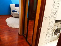 Apartments on Tolstogo 1