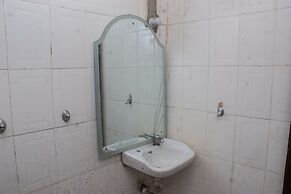 Janny Paul Hotel & Suites