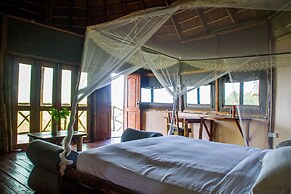 Elephant HAB Lodge
