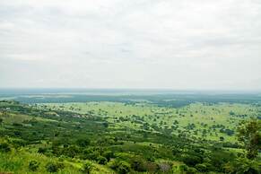 Queen Elizabeth Park View Tourist Lodge