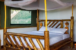 Queen Elizabeth Park View Tourist Lodge