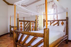 Queen Elizabeth Park View Tourist Lodge