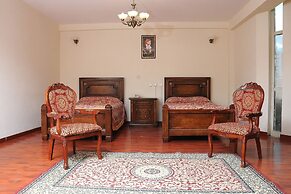 Grand Guest House