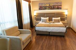 Golden Royal Hotel & Spa