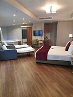 Golden Royal Hotel & Spa