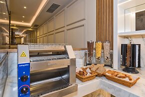 Golden Royal Hotel & Spa