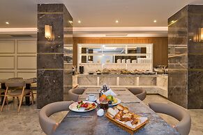 Golden Royal Hotel & Spa