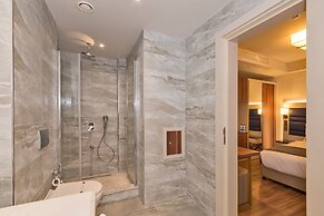 Golden Royal Hotel & Spa