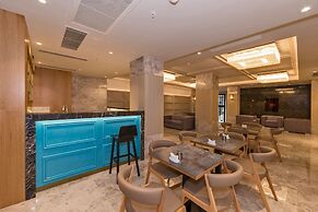 Golden Royal Hotel & Spa