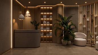 Golden Royal Hotel & Spa