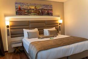 Golden Royal Hotel & Spa