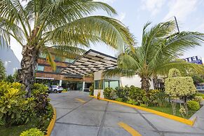 Hotel Andiroba Palace