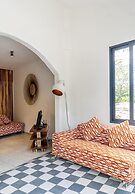 Plaza Royal Apartments