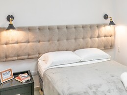 Plaza Royal Apartments