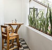 Plaza Royal Apartments