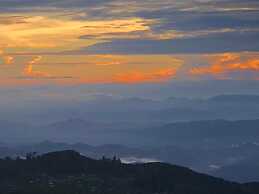 Nuwara Eliya Redrock Guest