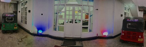 Nuwara Eliya Redrock Guest