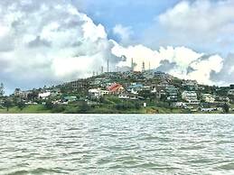 Nuwara Eliya Redrock Guest