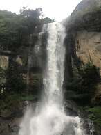 Nuwara Eliya Redrock Guest