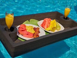 Nianna Coral Bay Deluxe Townhouse 1