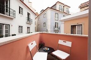 Romantic Rooftop 1BR in Alfama - Gonzalo's Guest