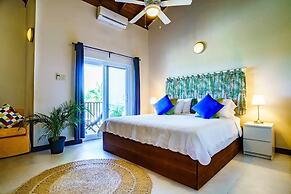 Nianna Coral Bay Gorgeous Townhouse 2