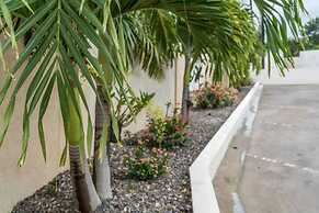 Nianna Coral Bay Stunning Townhouse- 5