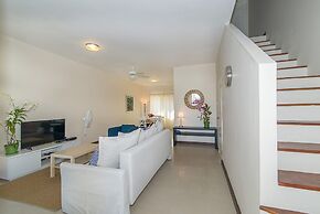 Nianna Coral Bay Stunning Townhouse- 5
