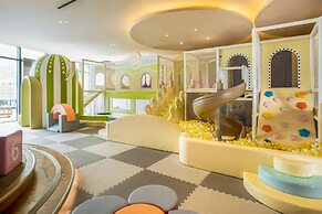 InterContinental Shanghai Wonderland by IHG