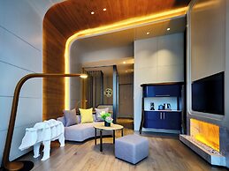 InterContinental Shanghai Wonderland by IHG