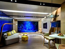 InterContinental Shanghai Wonderland by IHG